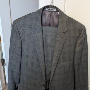 DNKY Men's Suit